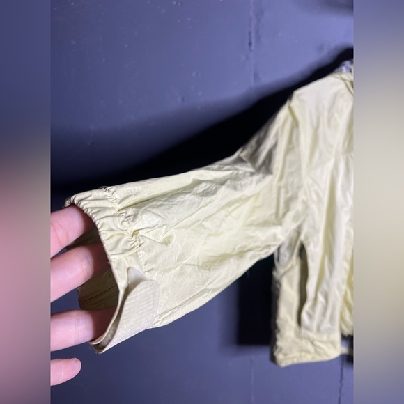 REI Recreational Equipment Women’s Rain Jacket in Yellow/Green.  Size XL - Picture 6 of 12